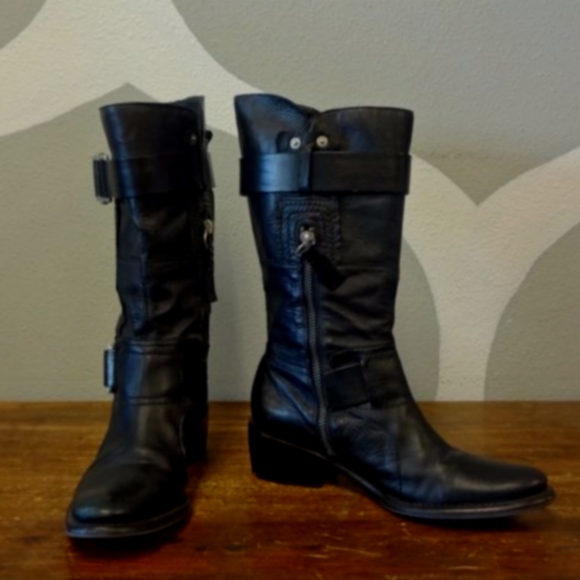 VERA WANG Lavender Leather Silver Buckle Calf Boot - Picture 4 of 5